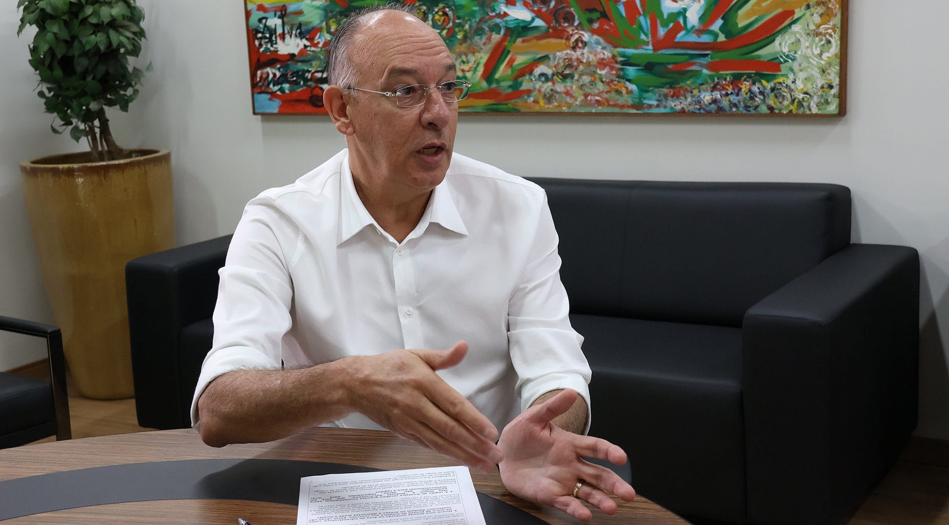 Ex-prefeito Hélio Peluffo permanece na UTI após implantar marcapasso e fazer cateterismo - Imagem do artigo