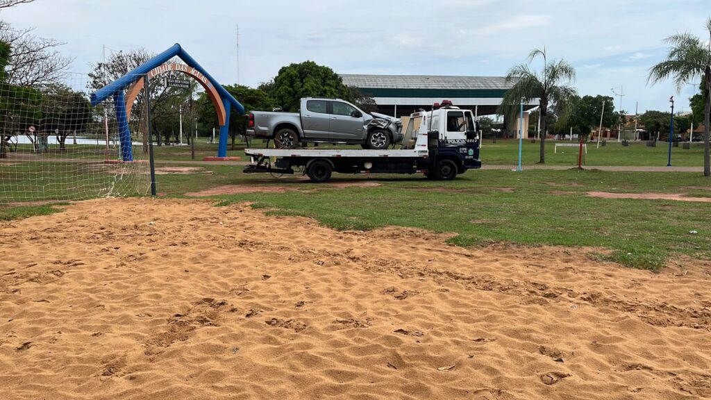 Picape S10 é removida após acidente próximo à Lagoa Maior
