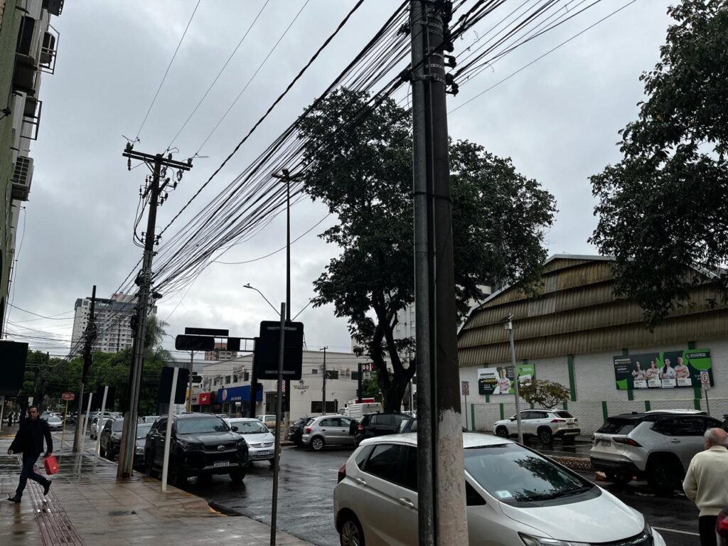Chuva forte em Dourados já quase completa volume de setembro