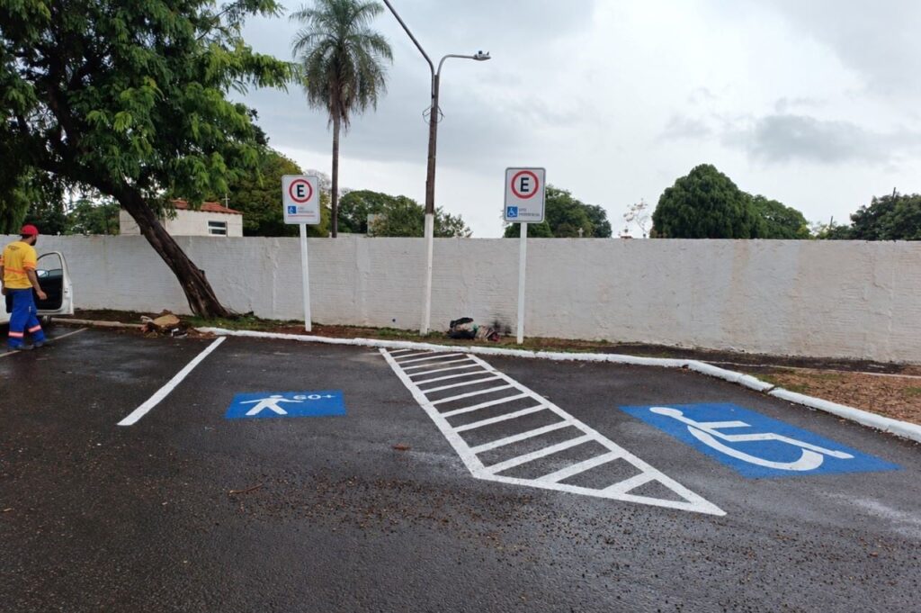 Prefeitura de Dourados intensifica sinalização e prepara cemitérios para o Dia de Finados