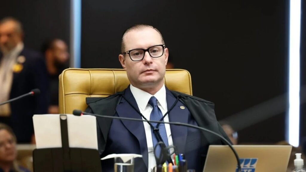 STF prorroga votação do segundo turno até 19h em todo o país
